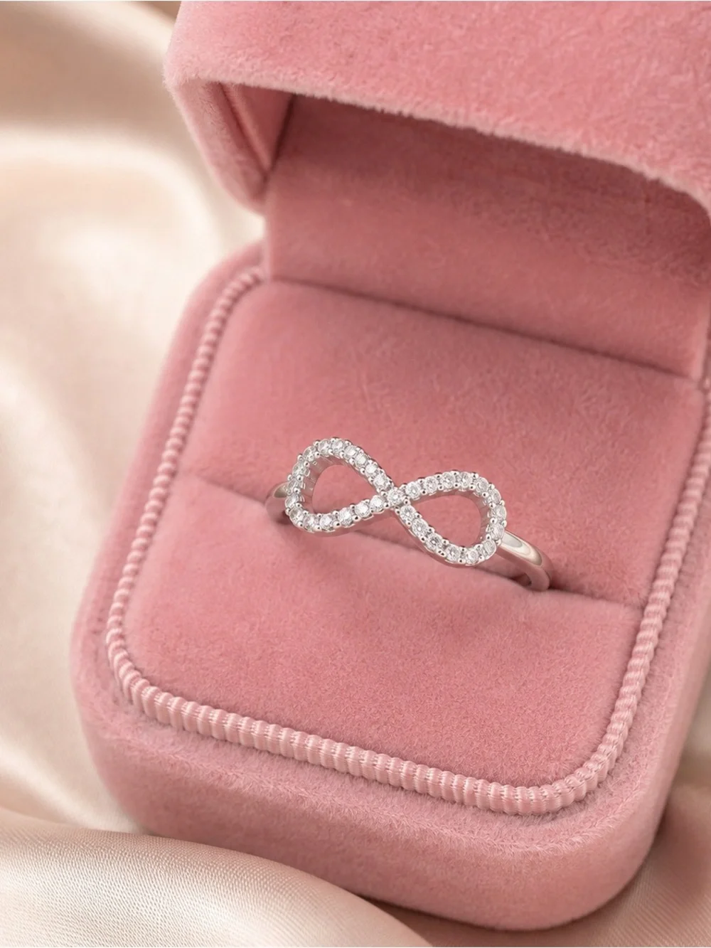Moissanite Infinity band ring 💍